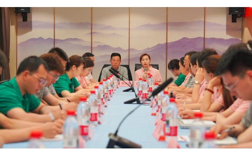 錨定目標(biāo)再出發(fā)&mdash;&mdash;公司召開(kāi)2025年中復(fù)盤總結(jié)會(huì)議